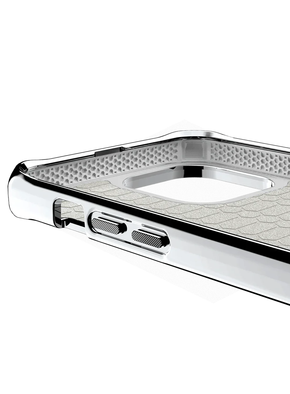 Itskins Hybrid Glass iPhone 13 Pro Cover - Silver - Tashqila Itskins Hybrid Glass iPhone 13 Pro Cover - Silver - Tashqila
